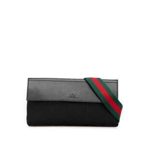 GUCCI Black Leather Fanny Pack